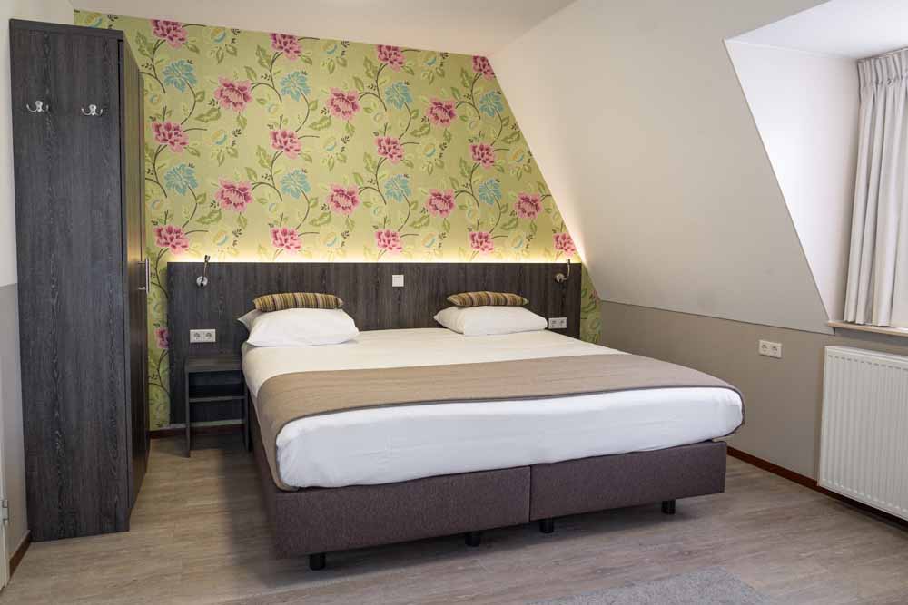 hotelovernachting standaard kamer amsterdam weesp hotelaanbieding