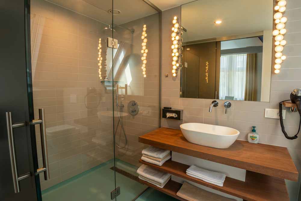 badkamer hotelkamer hert